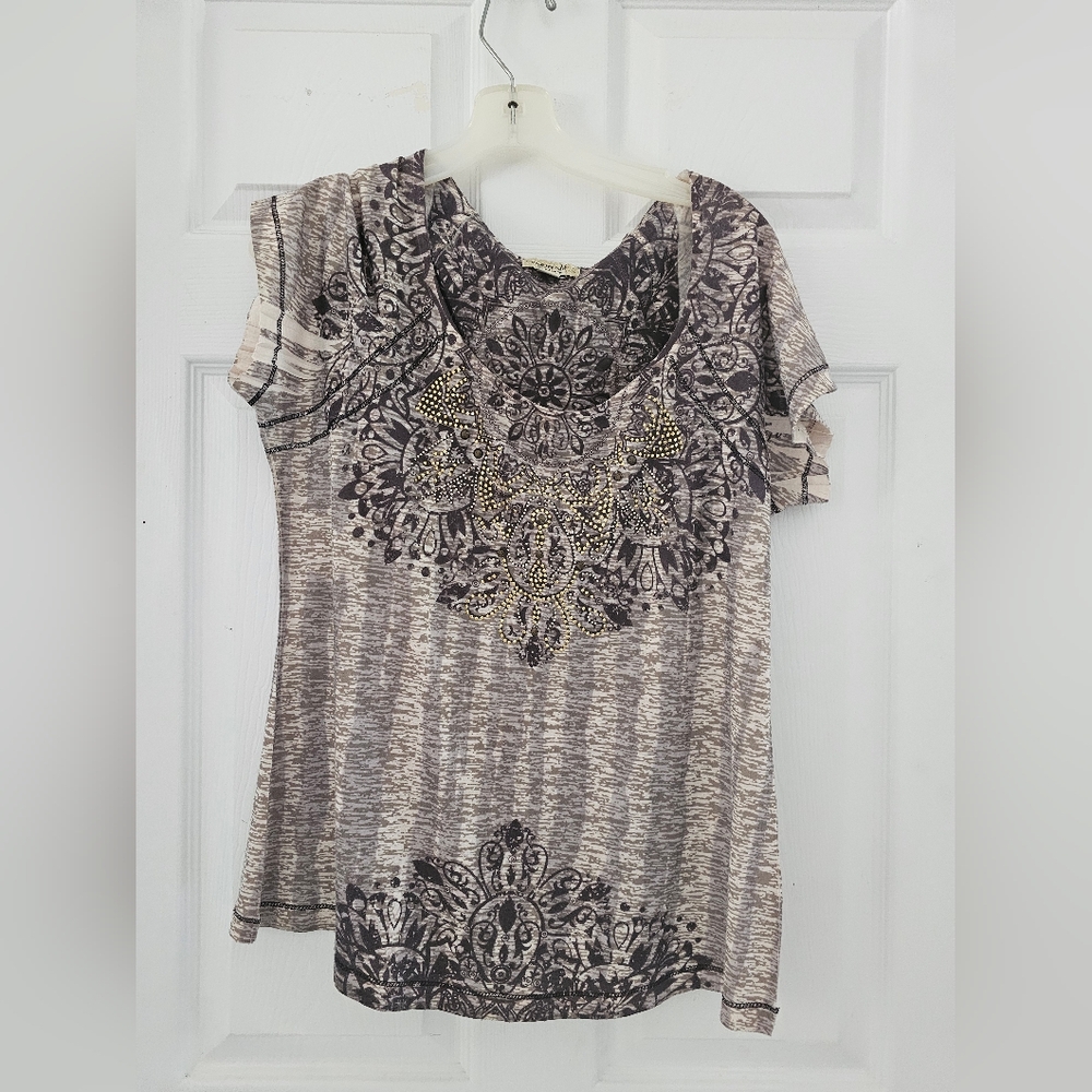 Women's clothing